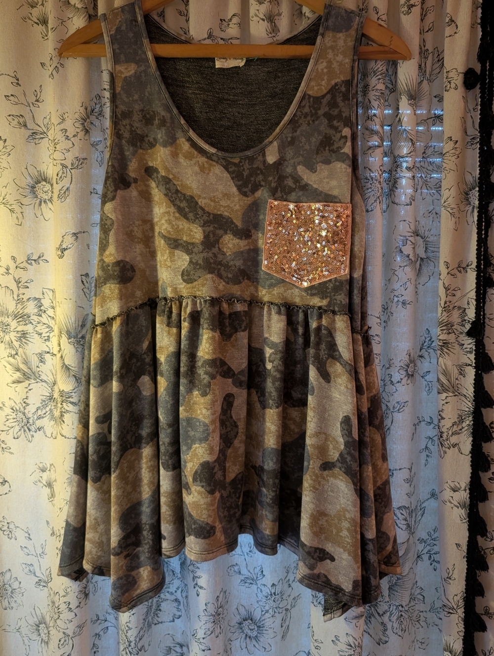 Camouflage top w sequin pocket detail size medium, Spring Time ready!